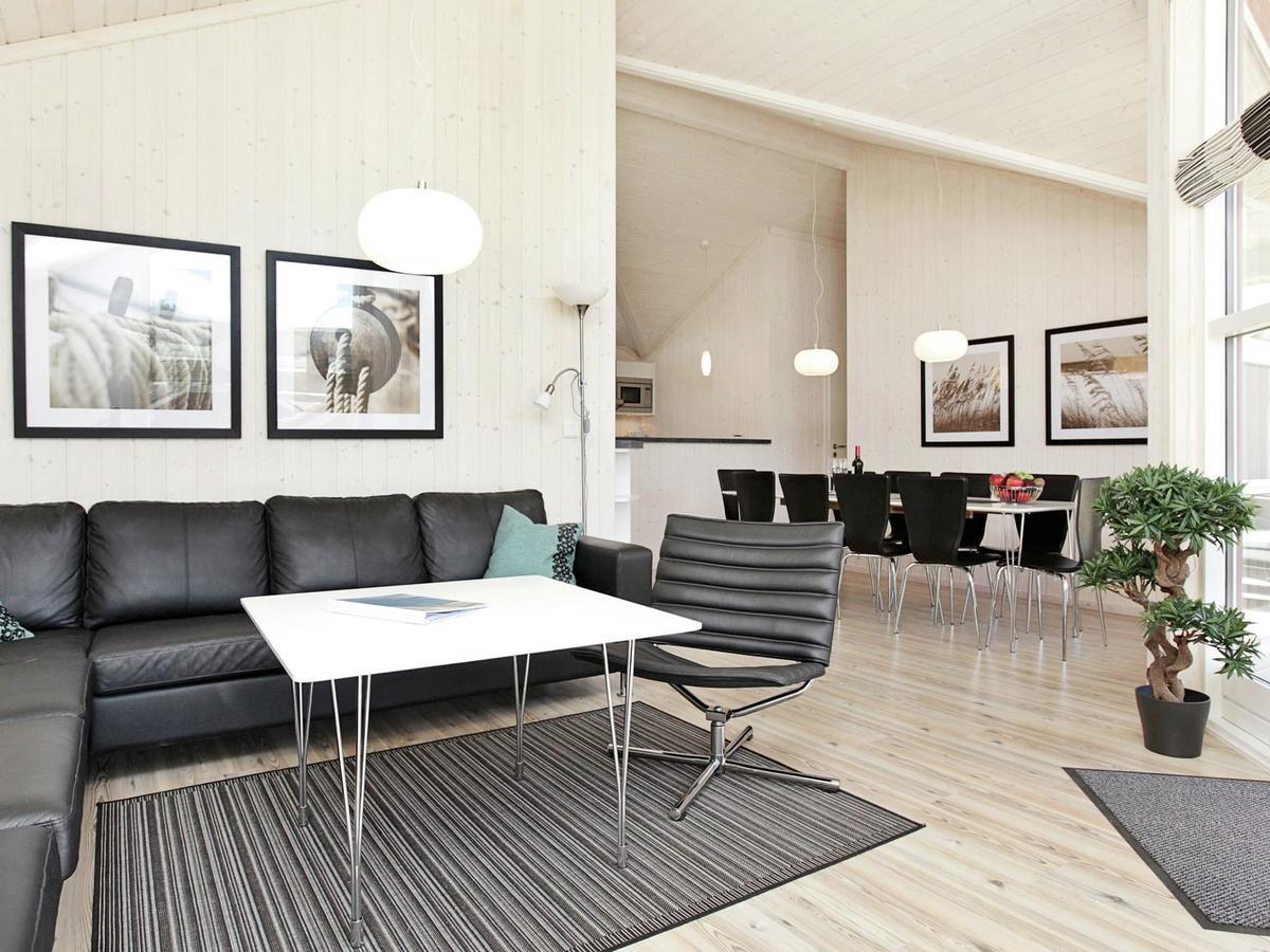 Four-Bedroom Holiday Home In Grossenbrode 1 Bagian luar foto